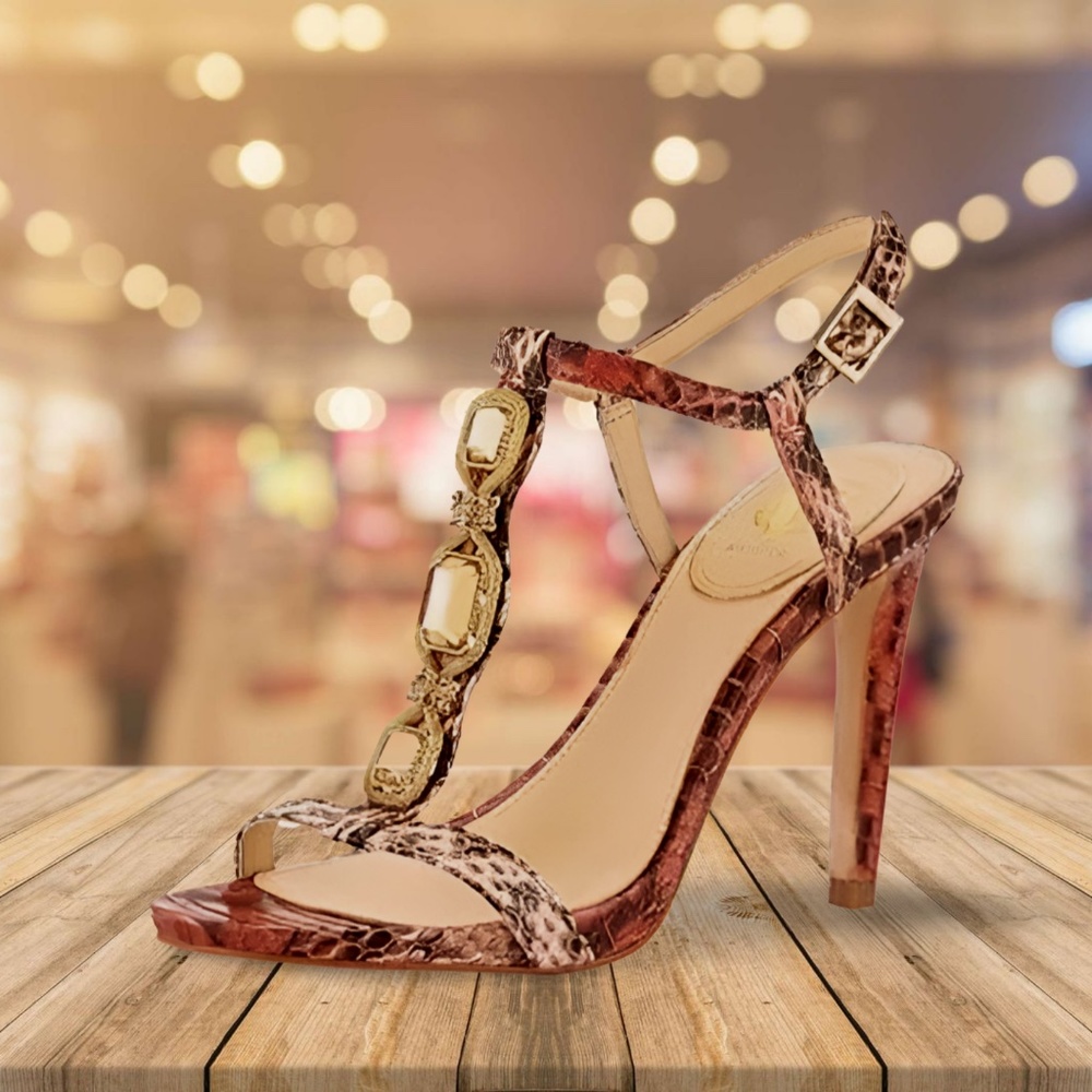 🍁 SALE VINCE CAMUTO SIGNATURE - Snakeskin and Rhinestone Sandal